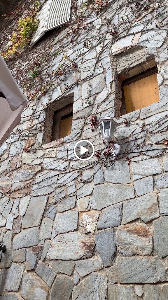 Taberna "La Guardilla" — Videos