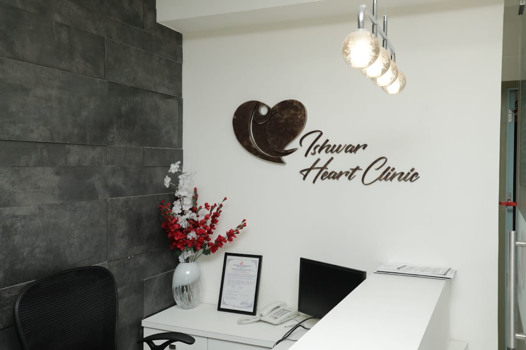 Dr. Dr Ishwar Zanwar Ishwar Heart Clinic