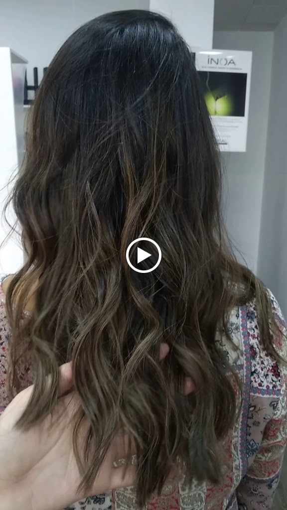 Monica Bozada Salon con Experiencia — Peinado