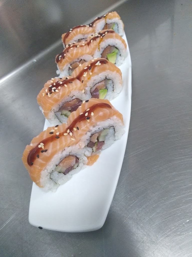 Restaurante Chino y Sushi Gran Shanghai — Comida y bebida