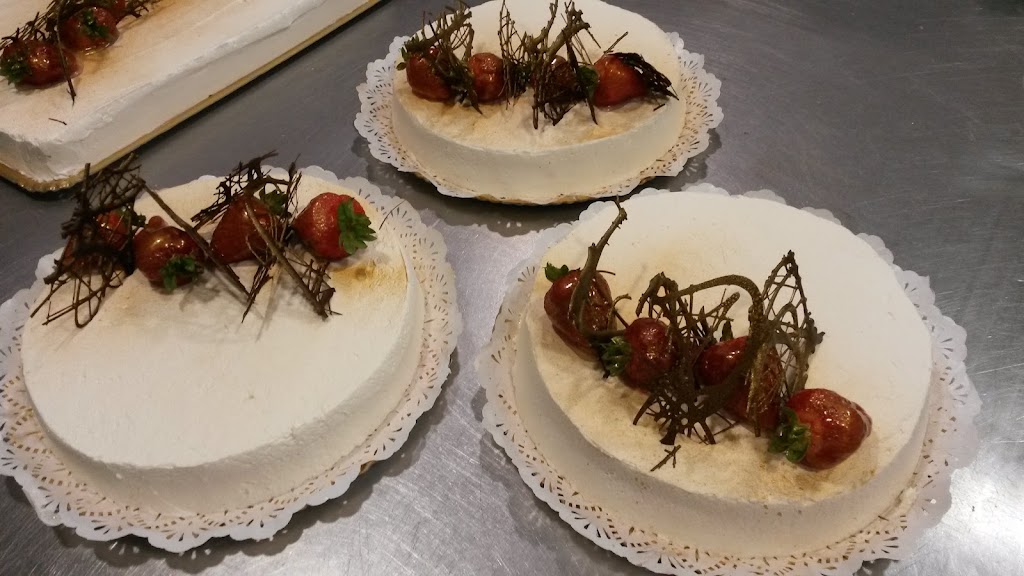 Pasteleria Noyva — Comida y bebida