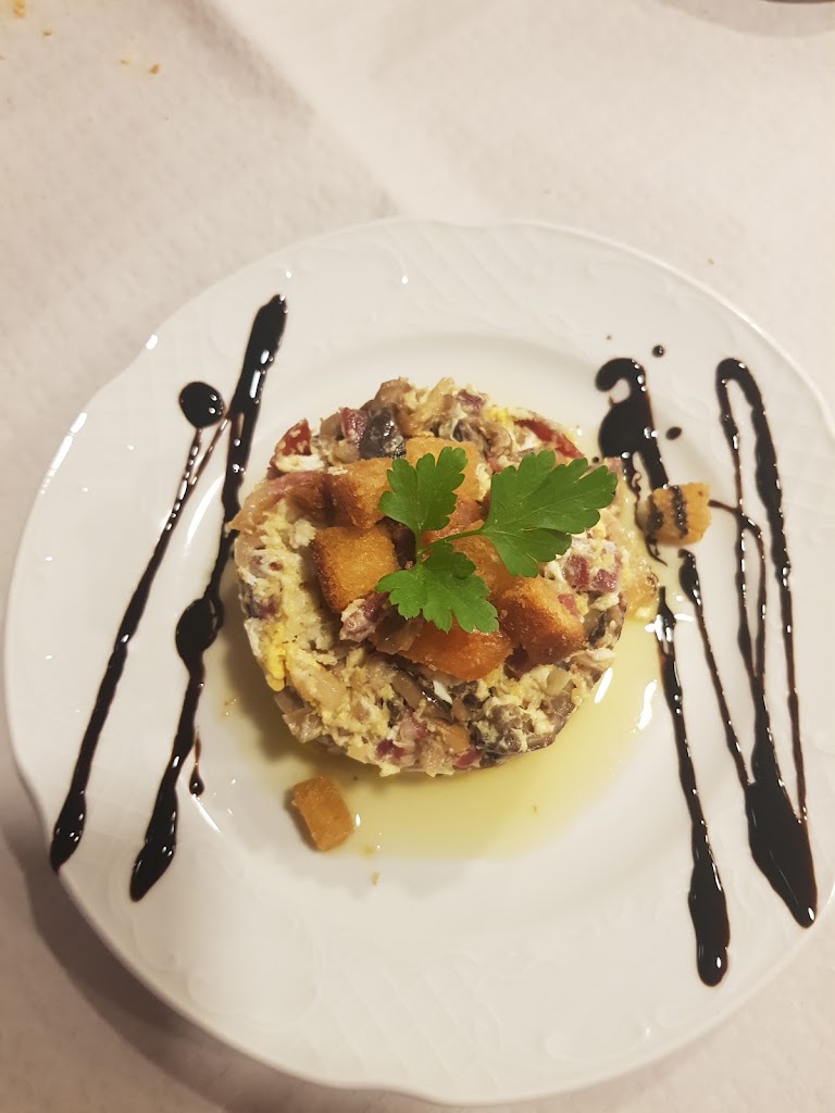 El Tablao Taberna Taurina — Comida y bebida