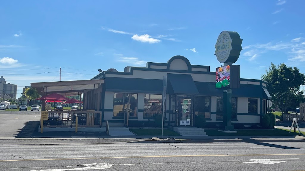 Continental Pancake House & Family Restaurant in Niagara-Falls