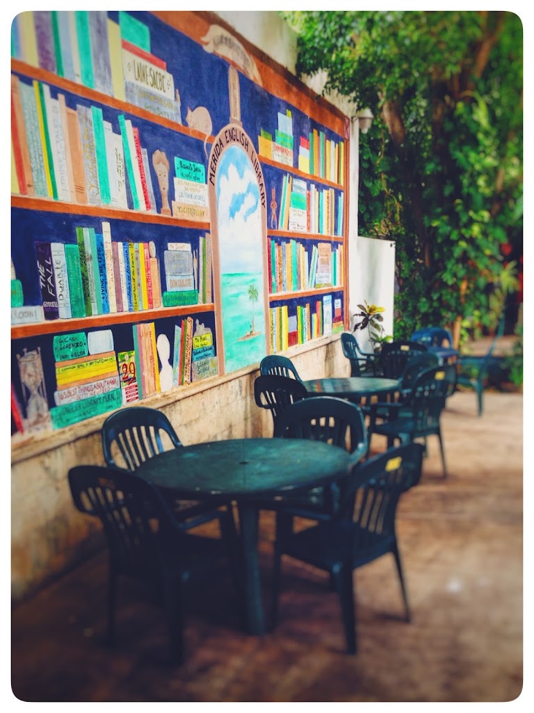 Merida English Library