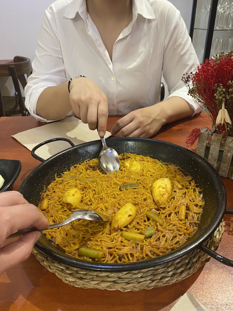 Rebo Restaurant — Comida y bebida