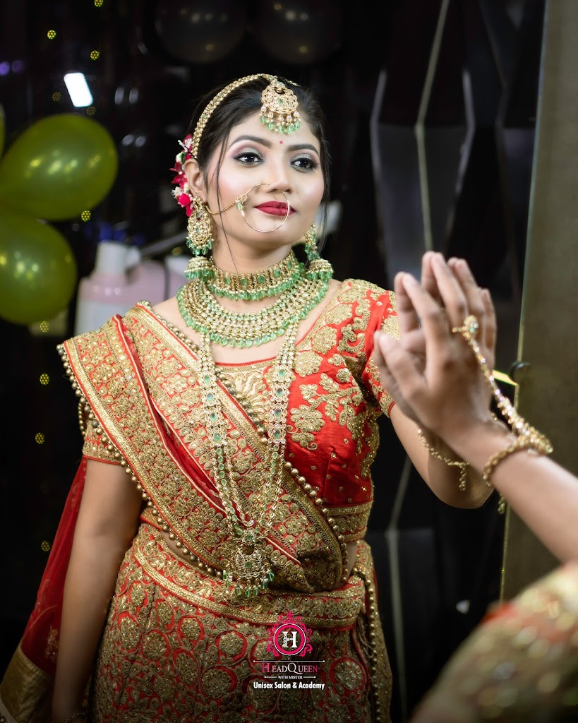 Headqueen With Mister Unisex Salon