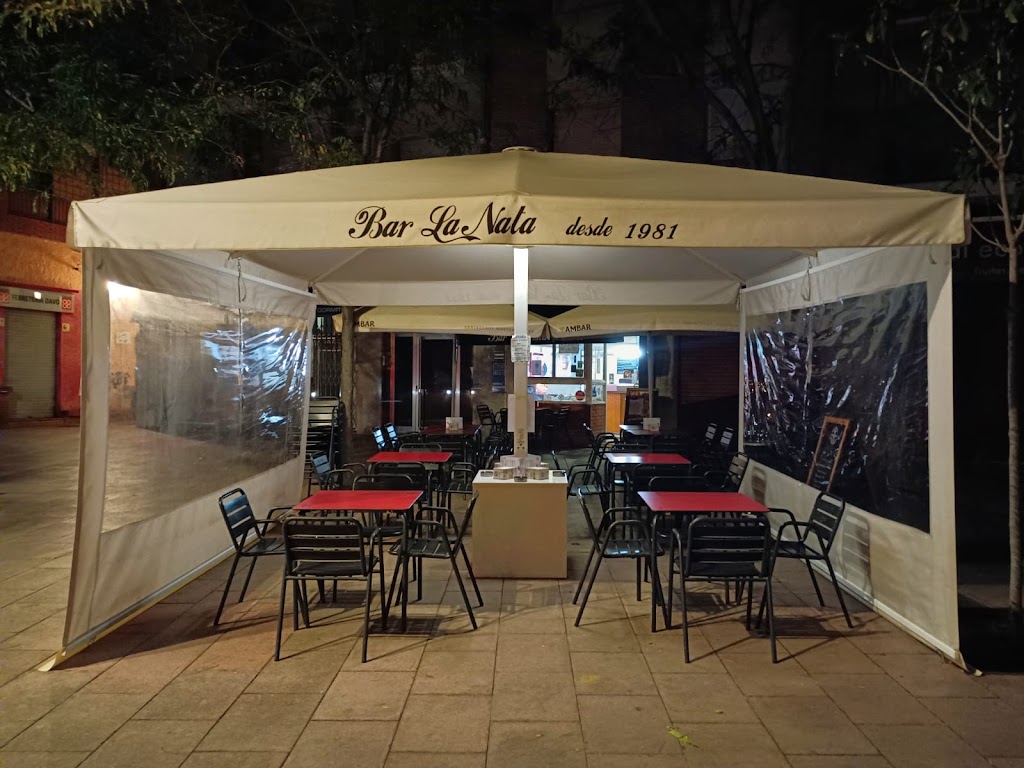 BAR LA NATA, especialistas en croquetones y tortillas — Ambiente