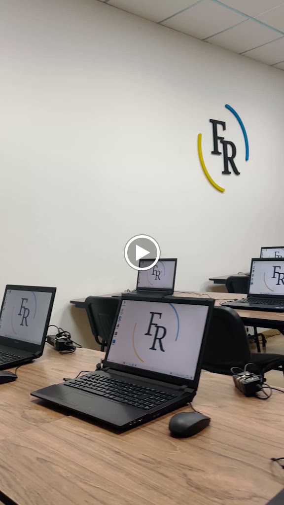 Centro Formacion Fulgencio Romera — Del propietario