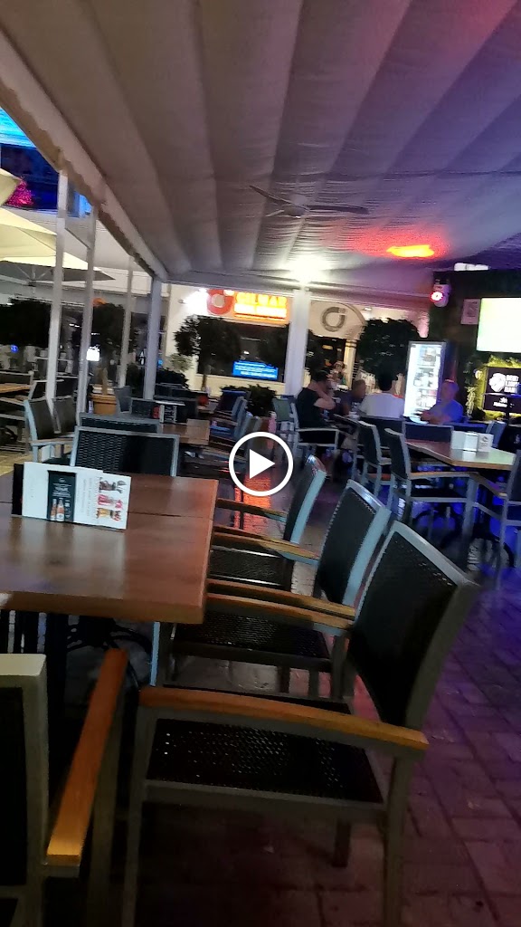 Restaurante Red Lion Banus — Videos