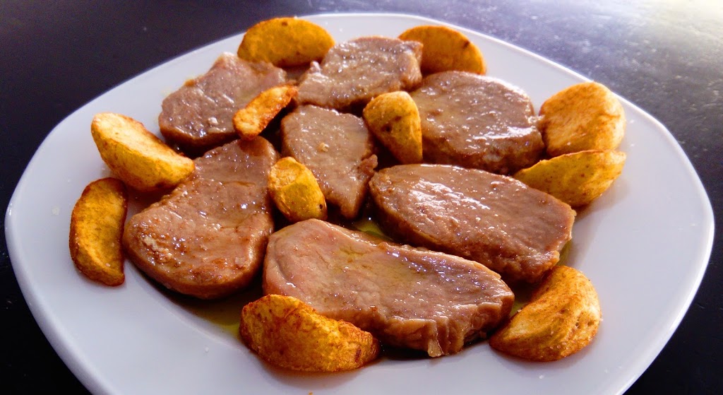 Cafe-Bar Al-Liquindoi — Comida y bebida