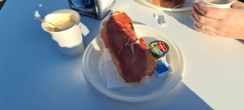 Cafeteria DelPuerto — Cafe