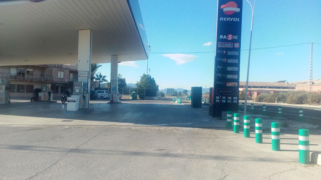 Estacion de Servicio Repsol — Surtidor de combustible