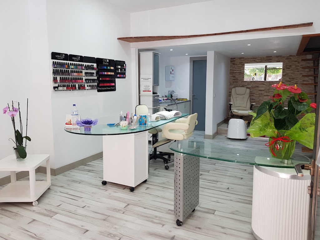 Linssy Torres centro de manicura y pedicura