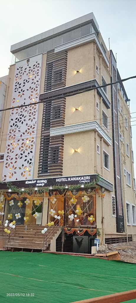 Hotel Kanakadri Comforts