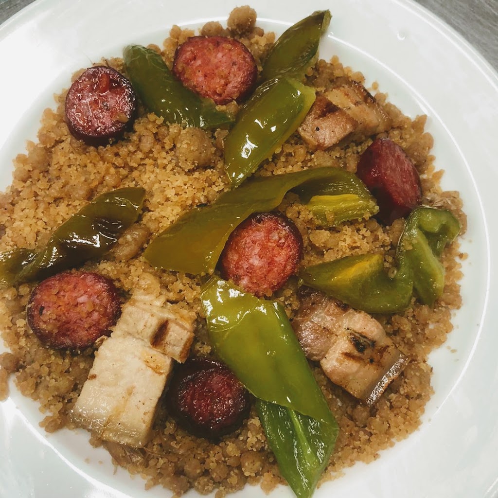 Bar Rustidero Ivan — Comida y bebida