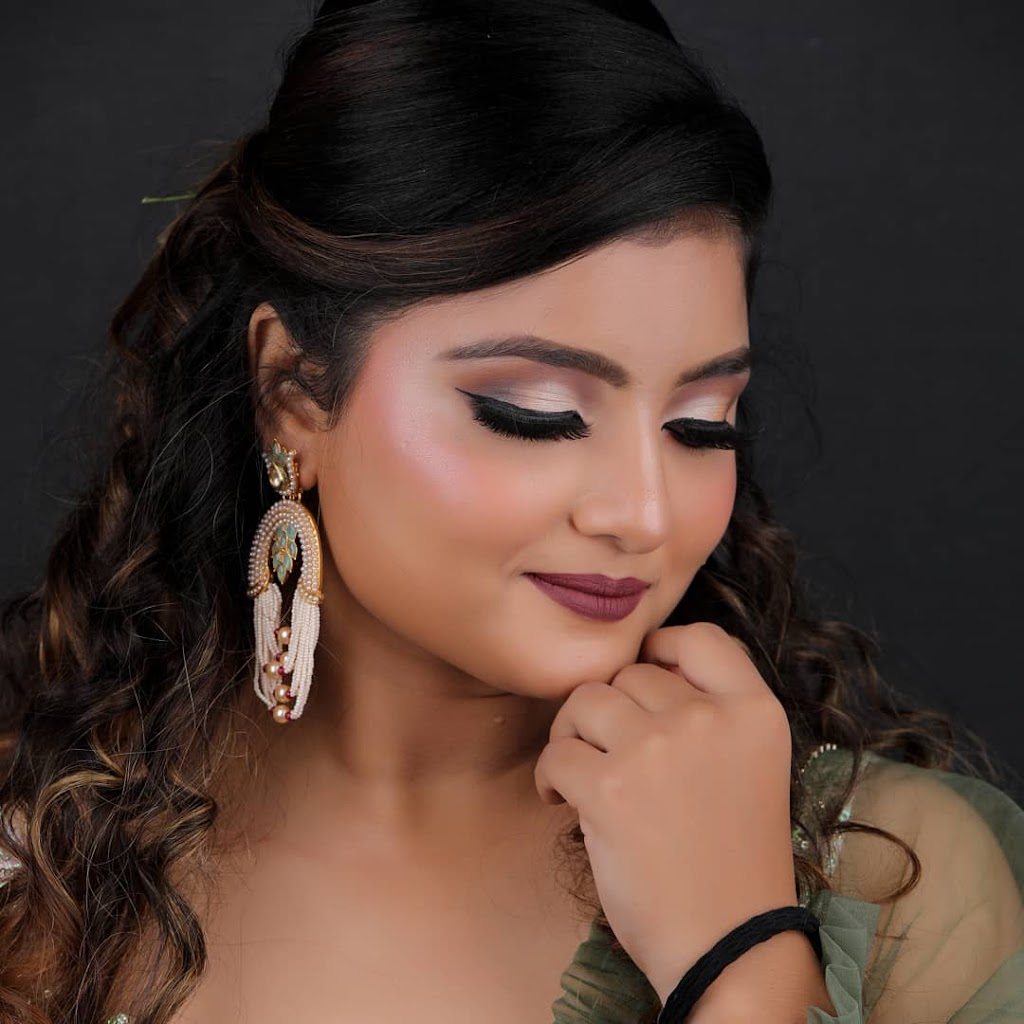 Golden Glow Beauty Salon