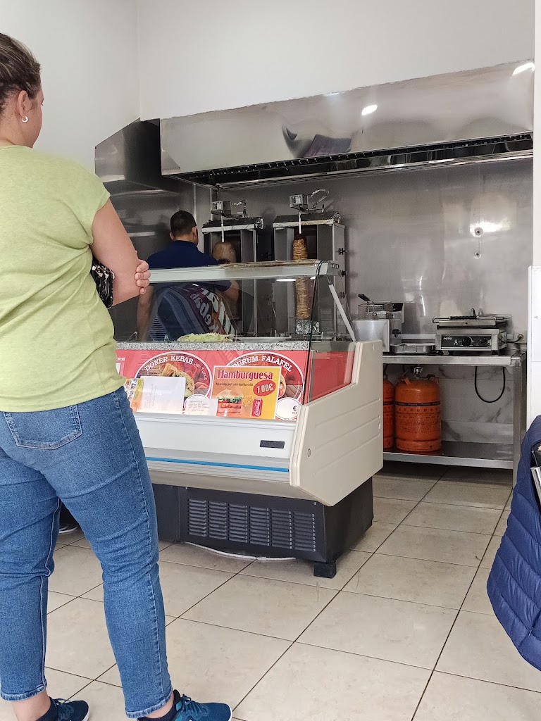 Umar Doner Kebab — Ambiente