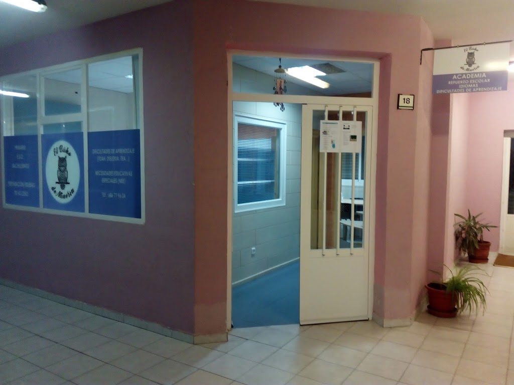 Academia <<El Buho de Minerva>>