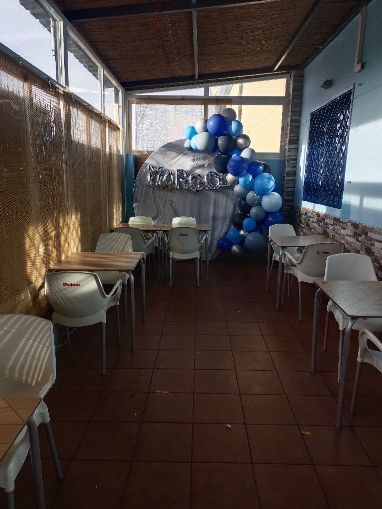 Mary One — Ambiente