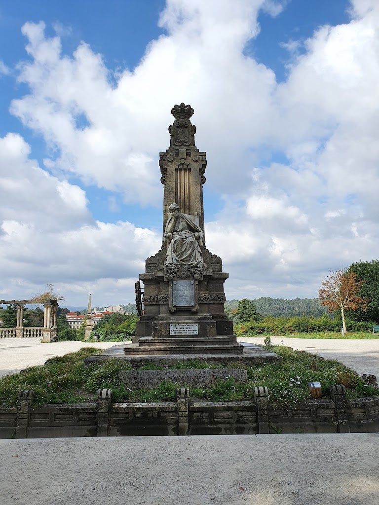 Monumento de Rosalia de Castro