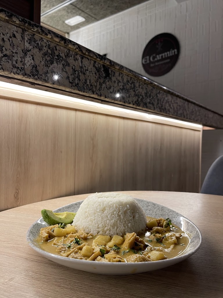 Restaurante "El Carmin" — Comida y bebida