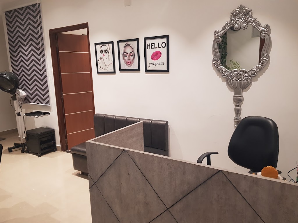 Aura Glow Beauty Salon