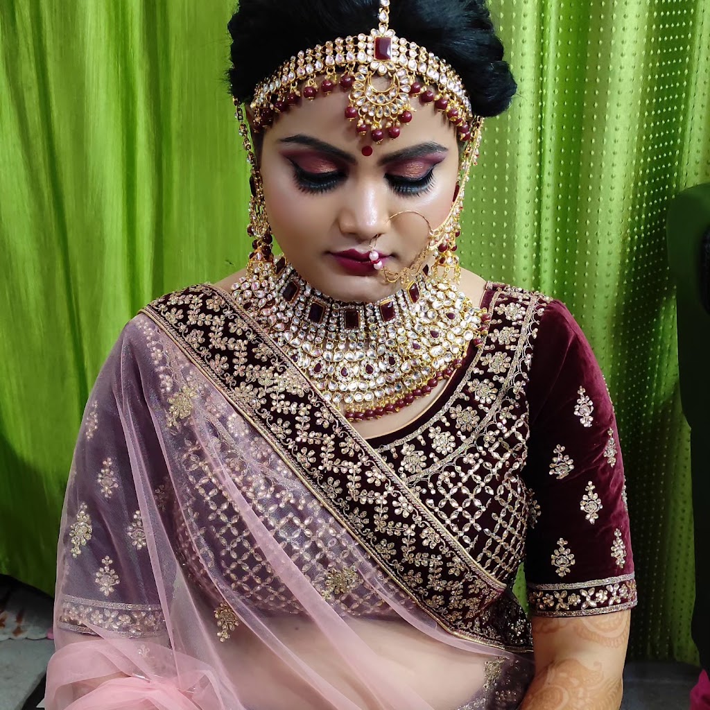 Khushi Beauty Parlour