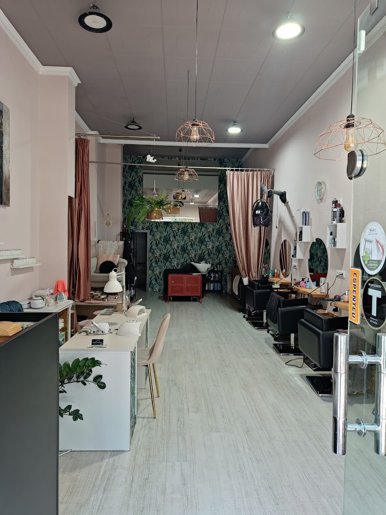 Peluqueria Gandia Mireya Gallach — Interior