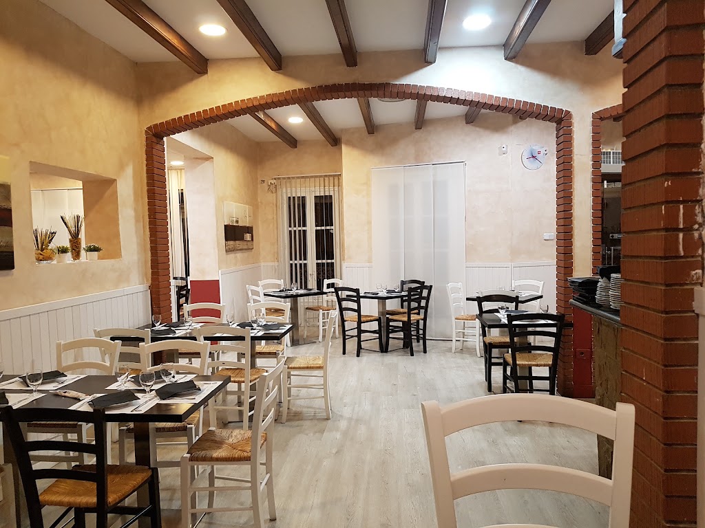 Pizzeria San Luis — Ambiente
