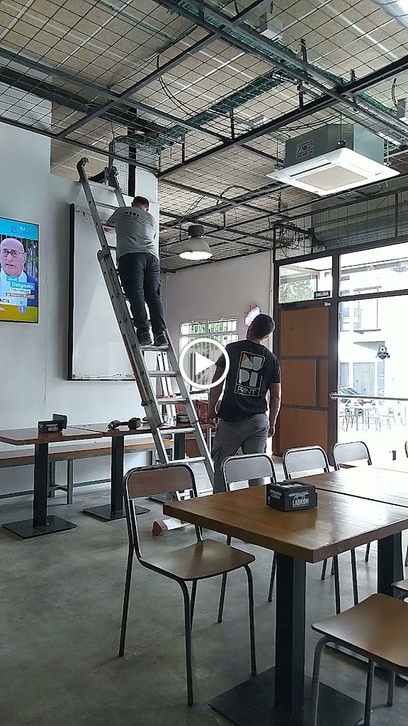 Cerveceria grada 1 — Videos