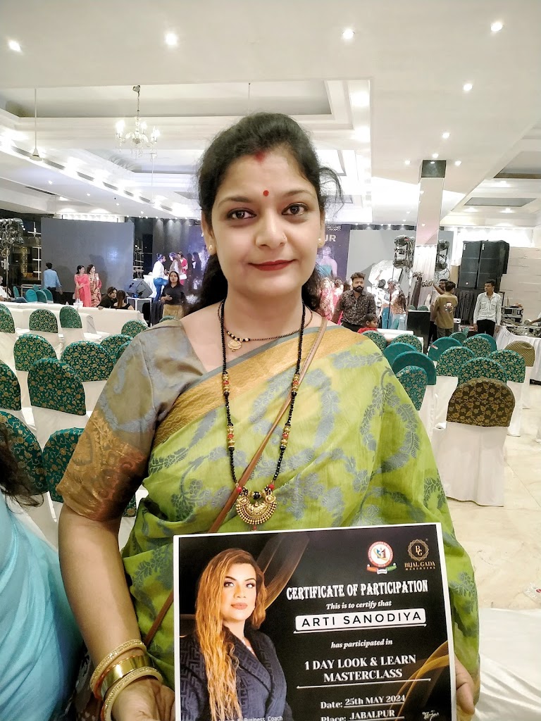 Glamour Beauty Parlour Women S Photography Yoga Classes