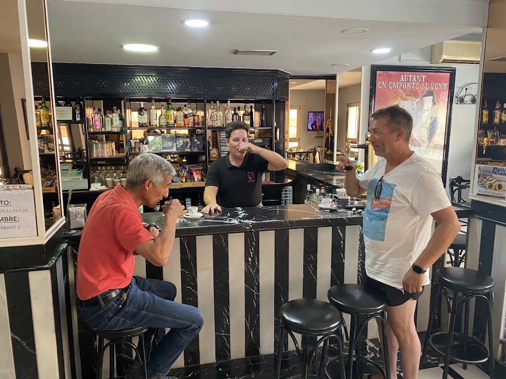 Cafeteria Albeniz — Ambiente