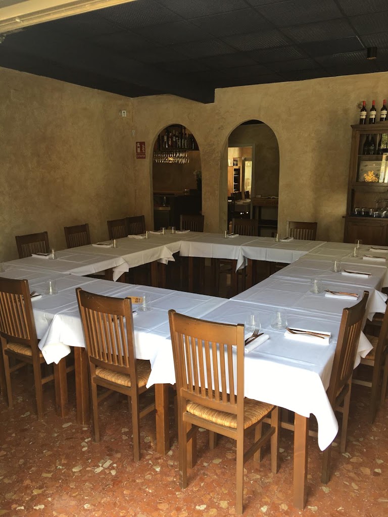 Restaurante Hort D'estrela. Desayunos, Almuerzos, Comidas, Tardeo y Cenas con la mejor oferta culinaria y de bebidas. — Ambiente