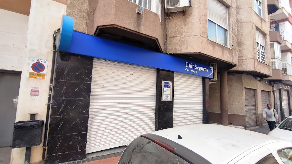 Unit Seguros — Exterior