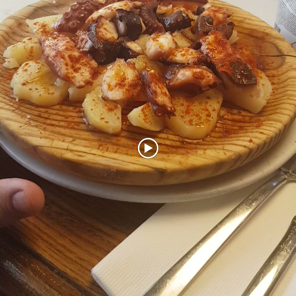Bar La Catedra Tapas y Vinos — Videos