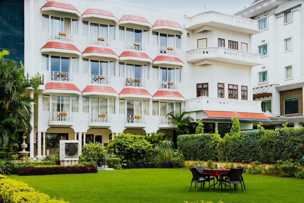 Hotel Surya Kaiser Palace