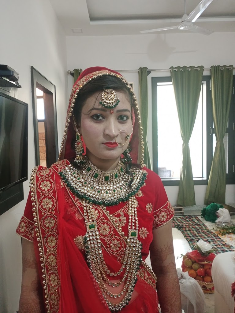 Kajal Beauty Parlour