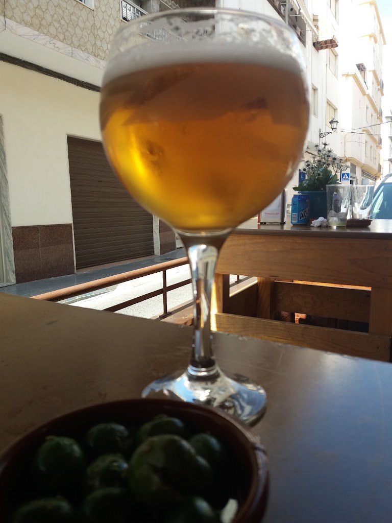 Taberna Las Tablas — Comida y bebida