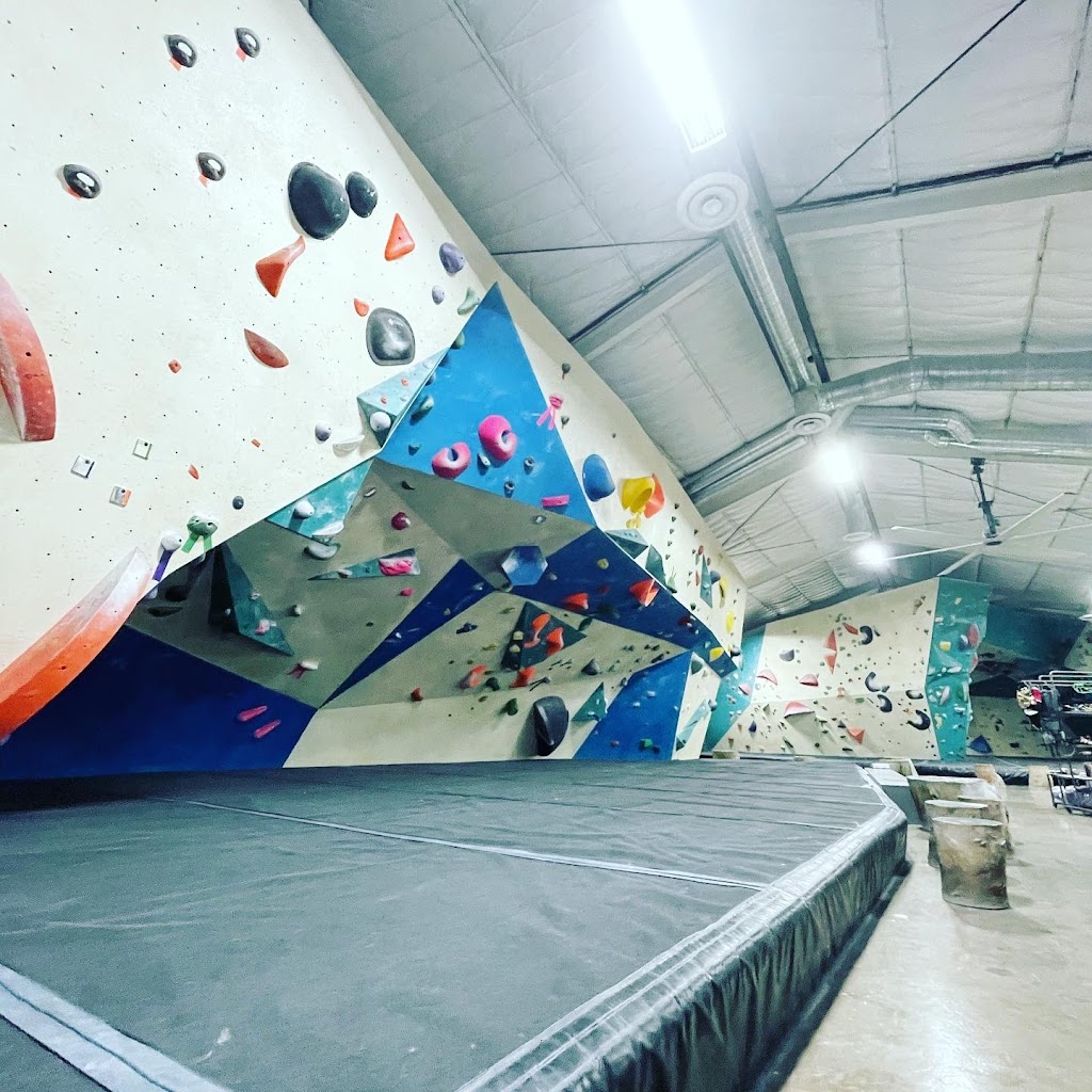  Grotto Climbing & Yoga