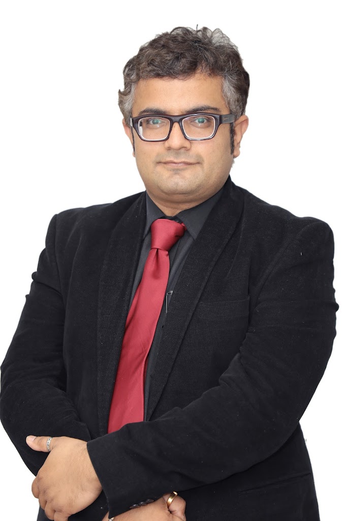 Dr. Dr Aniruddha Vyas