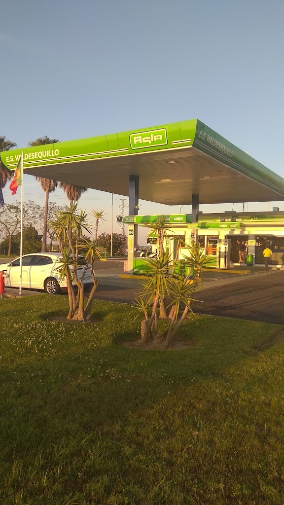 E.S. Valdesequillo, S.L. — Estacion de servicio