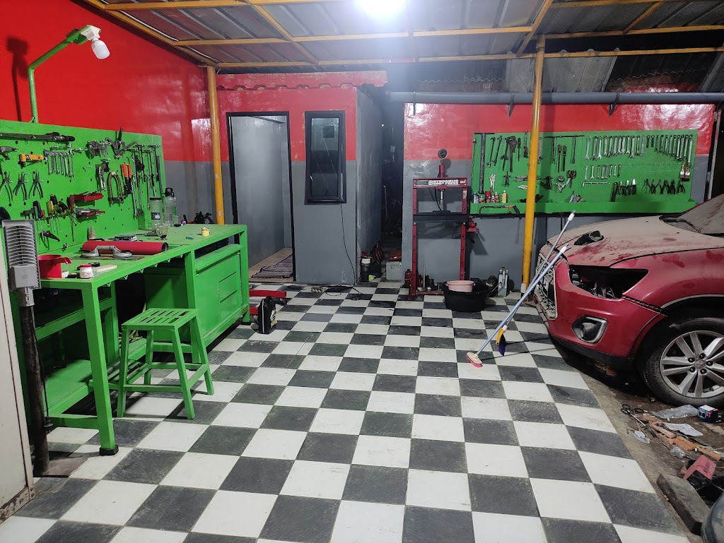 AA Mobil (Adi)