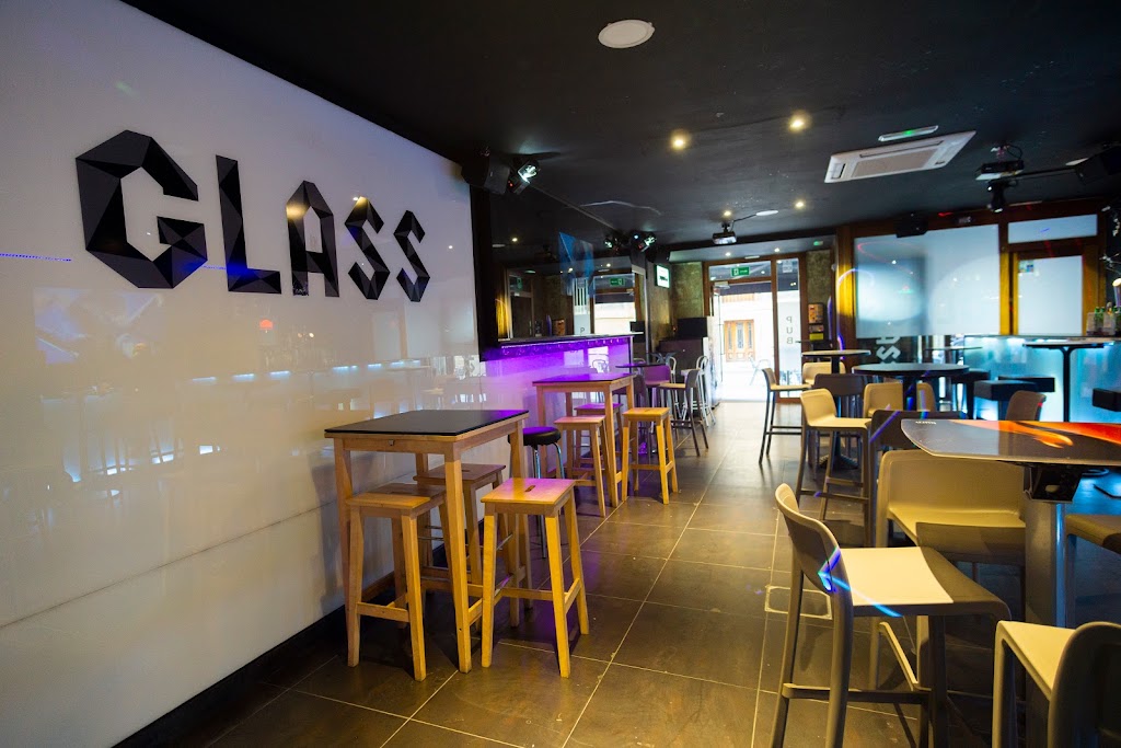 Pub Glass — Ambiente