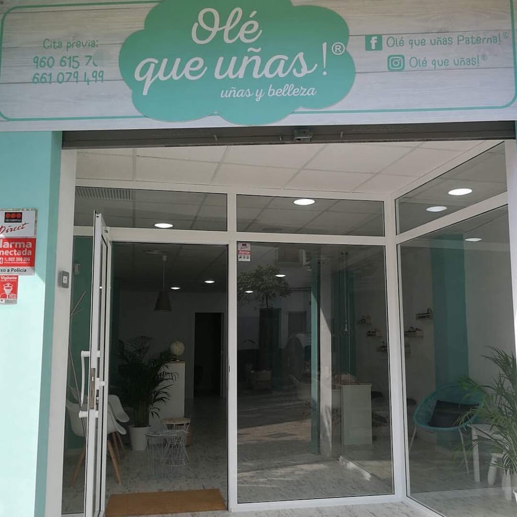 Beauty Bar-Ole Que Unas! — Exterior