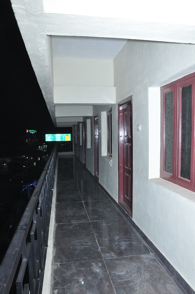 Vanchi Rooms