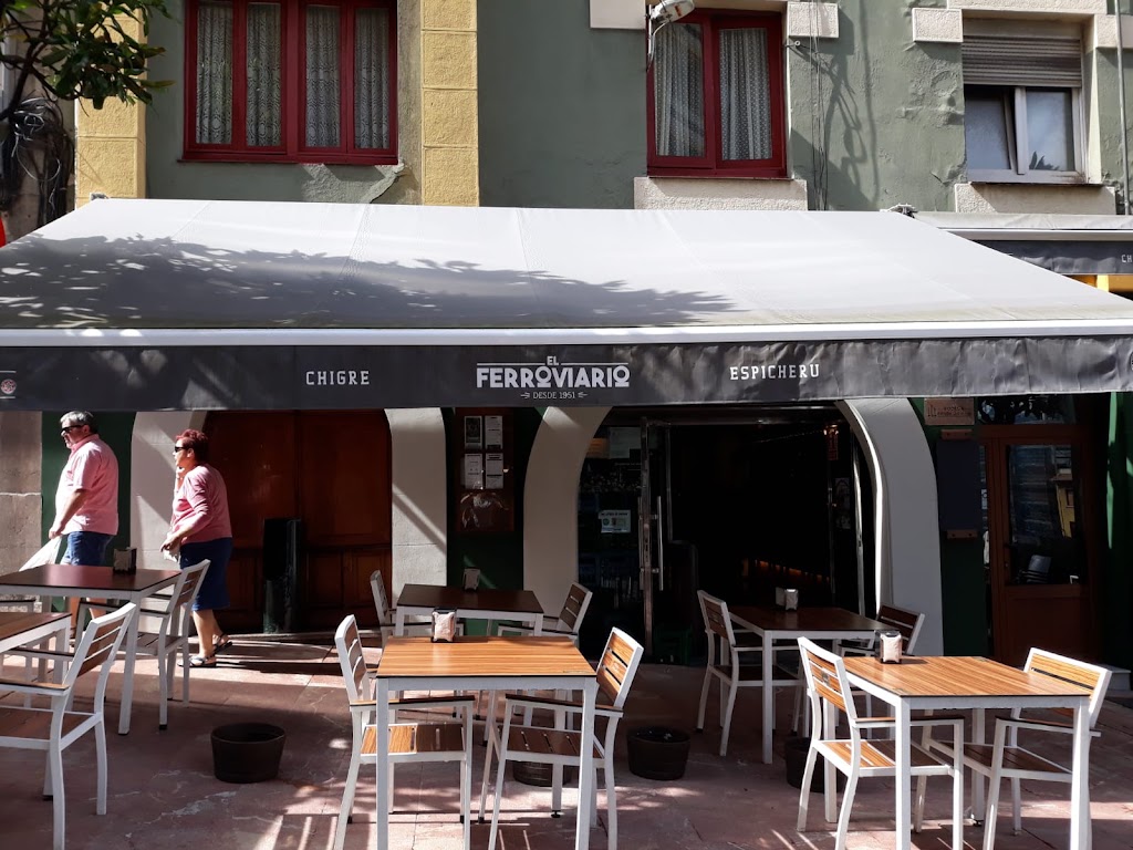 Restaurante Sidreria El Ferroviario — Ambiente