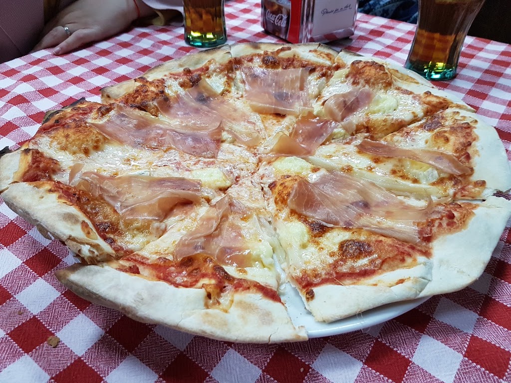 Pizzeria Minerva — Pizza