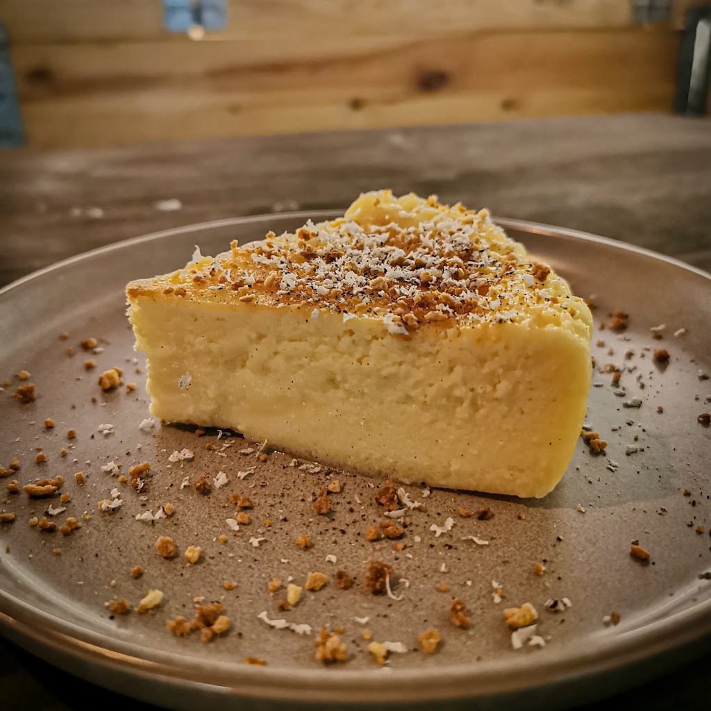 La Oliva — Comida y bebida
