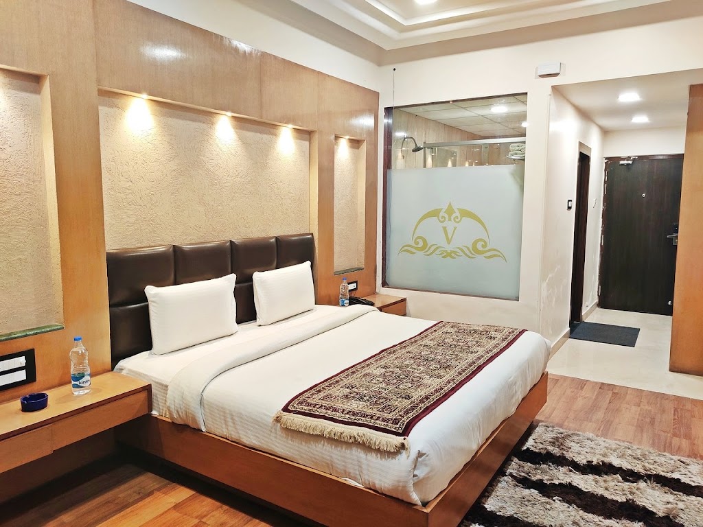 Hotel Indra Palace