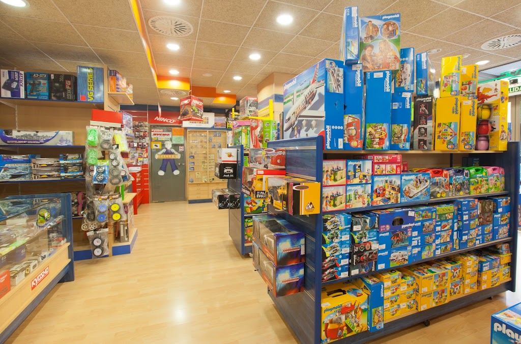 + Que Hobby — Interior